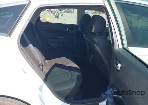 2019 Kia Optima Lx/S z USA, uszkodzony, nr VIN 5XXGT4L3XKG360400